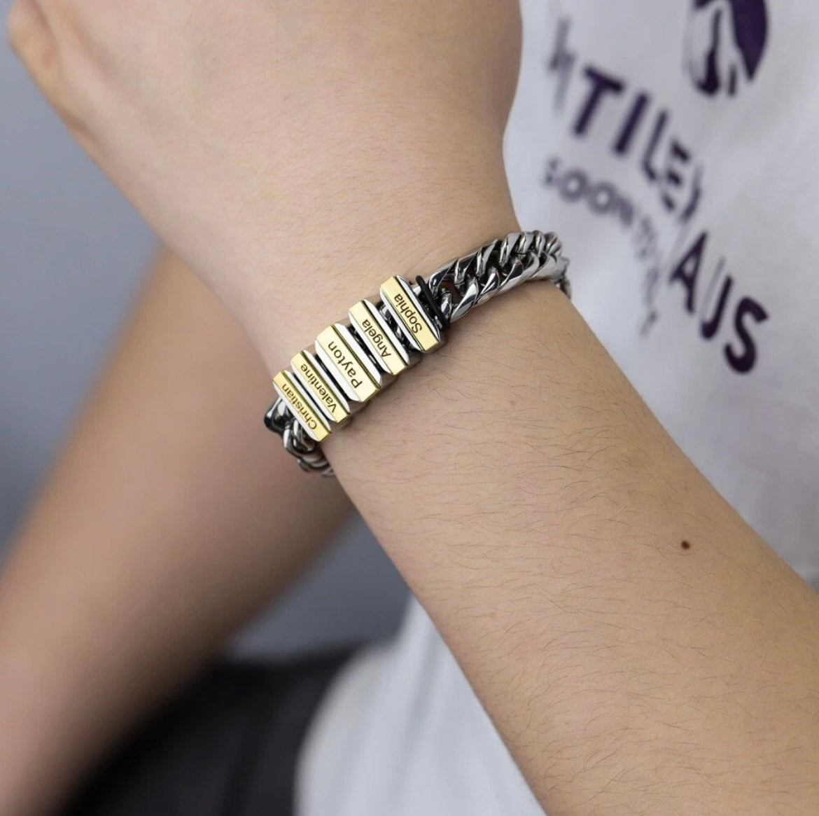 To Dad - Family Name Bracelet - Custom Engraving Gift