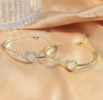 To My Daughter from Mom infinity heart bracelet in elegant gift packaging